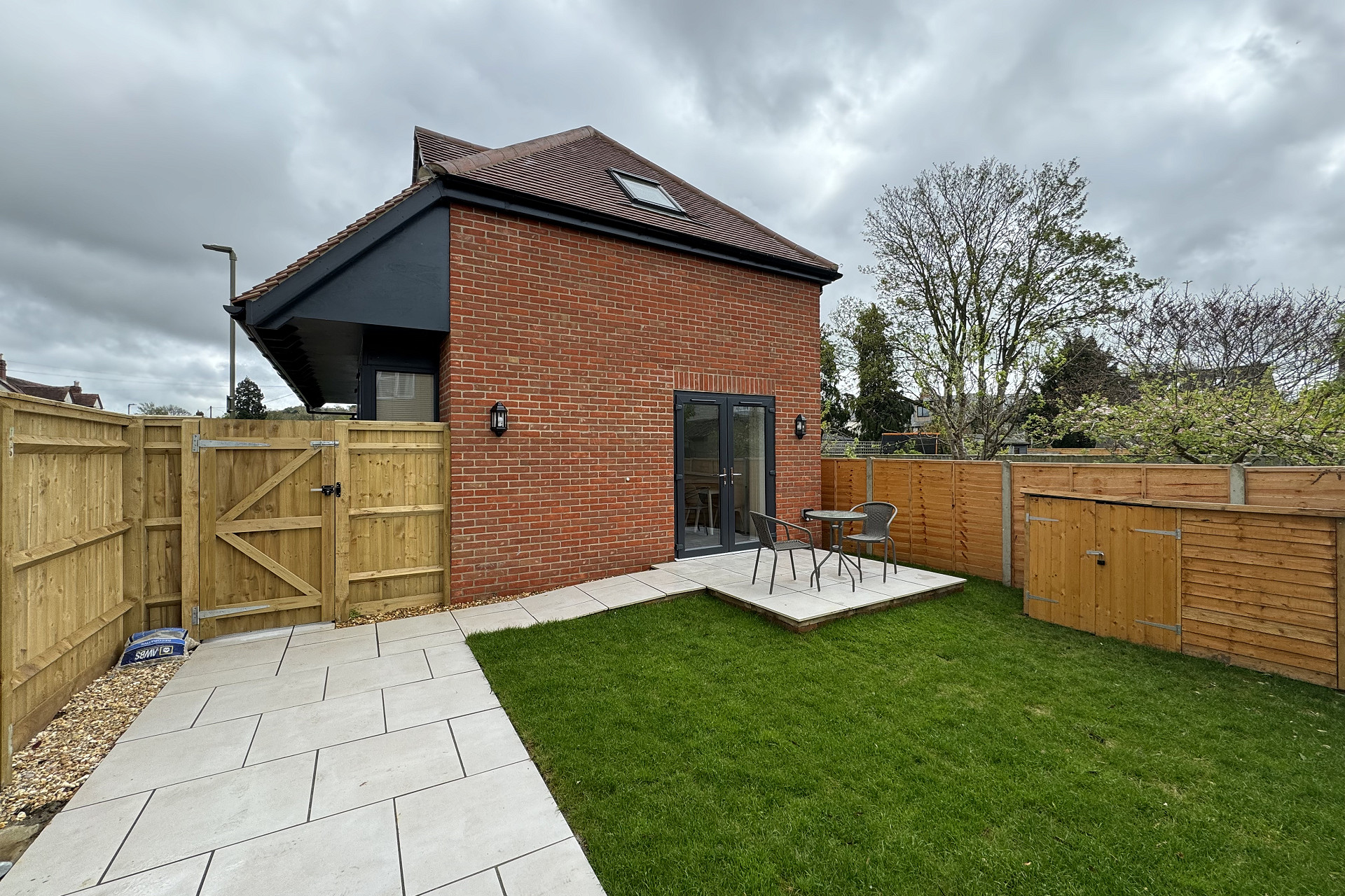 New Build York Av Garden