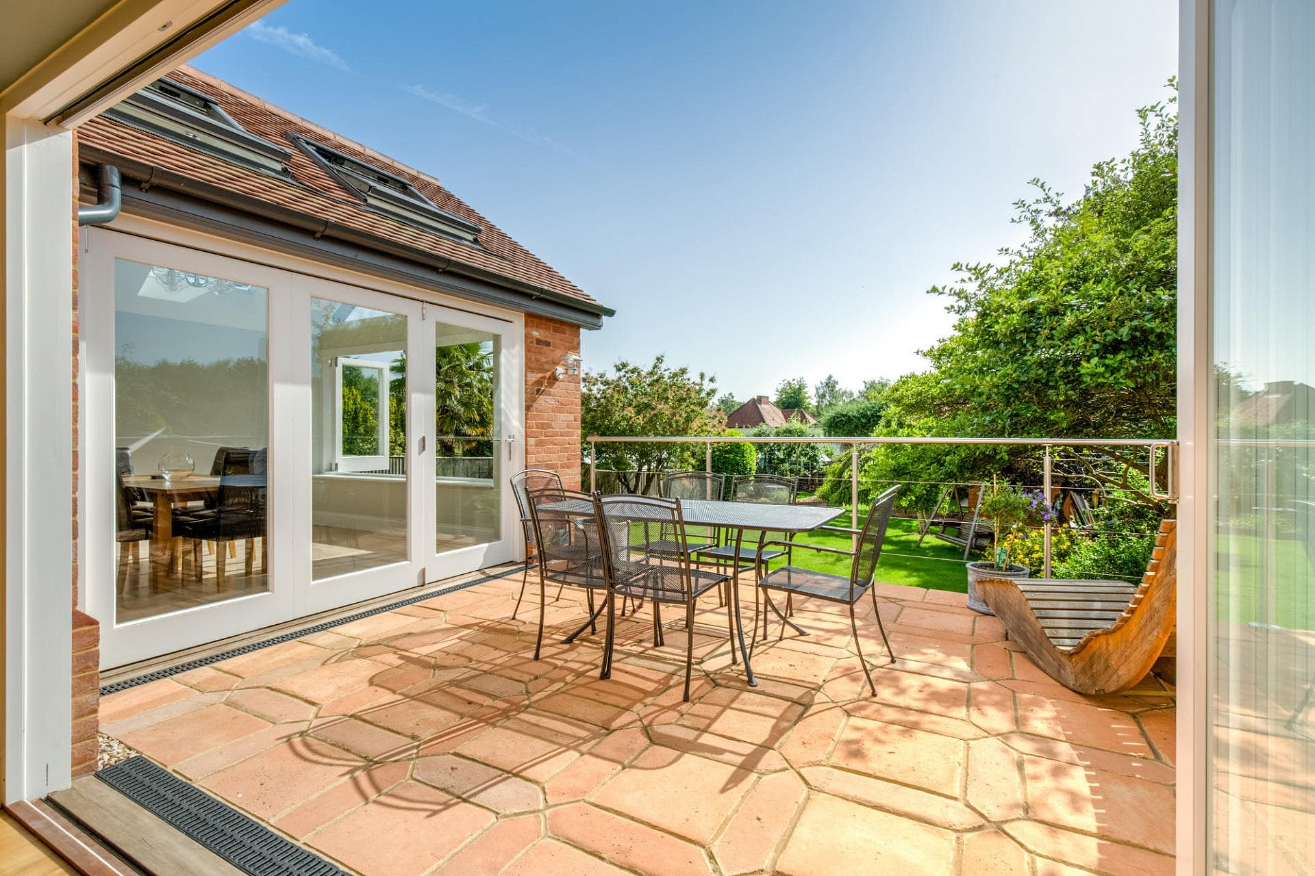 5 Bed House Patio